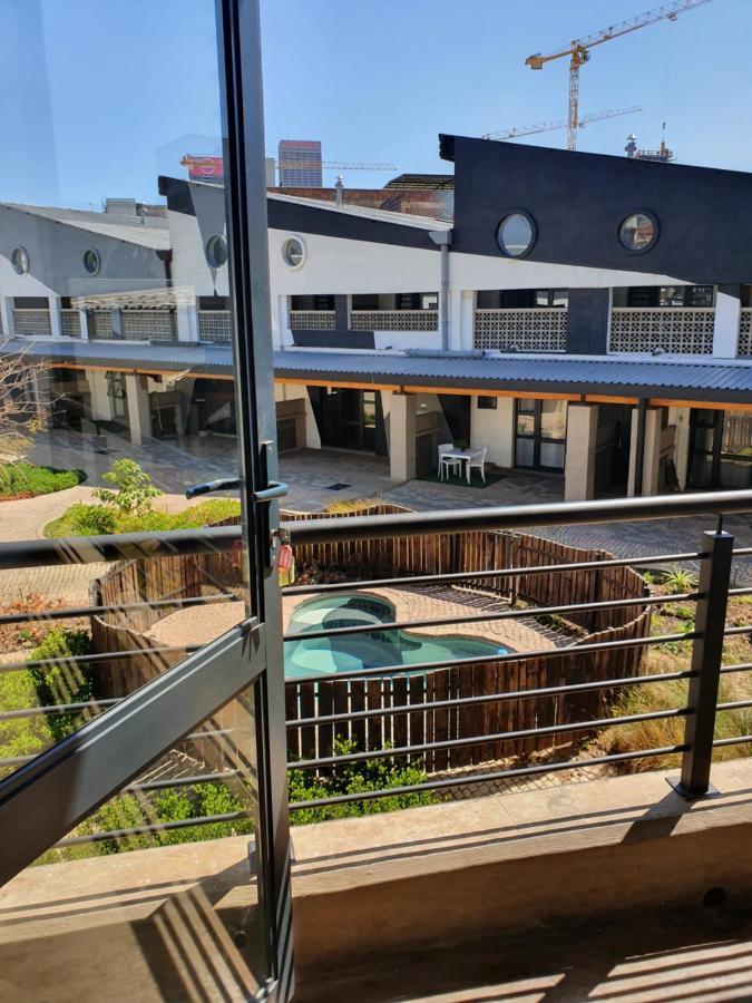 Kaleaba House In Vibey Maboneng Precint Apartamento Johannesburgo Exterior foto